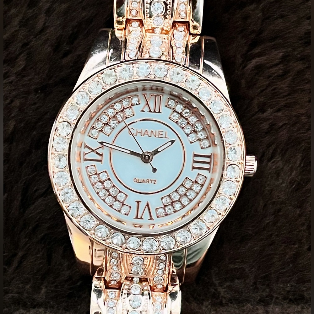 Watch - Picture 4 of 6